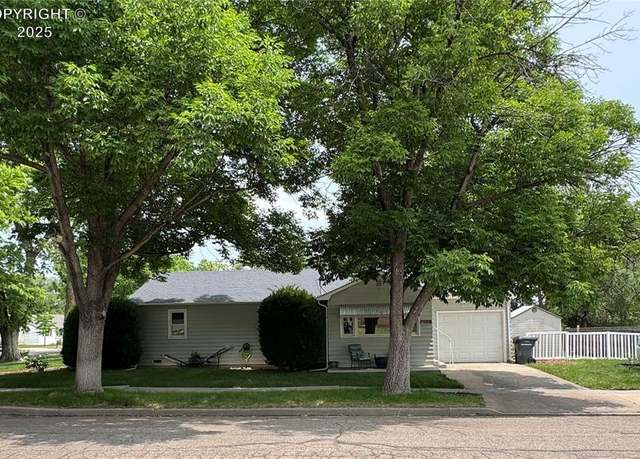 Property at 1230 N 6th St, Canon City, CO 81212, 3 beds, 1 bath