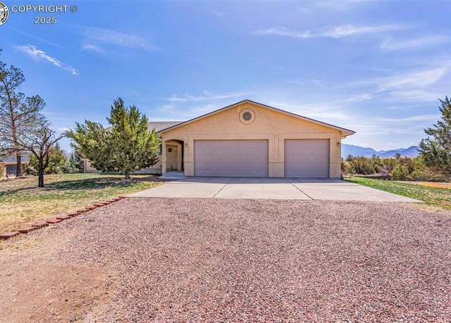 Property at 1041 Rockafellow Ct, Canon City, CO 81212, 4 beds, 3 baths