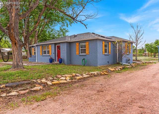 Property at 1820 Elm Ave, Canon City, CO 81212, 3 beds, 2 baths