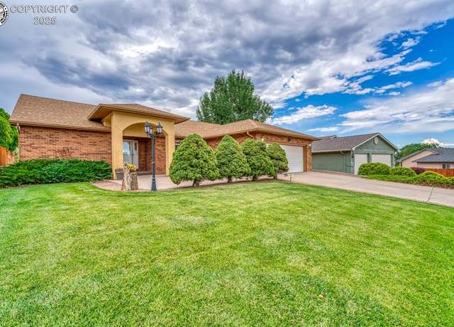 Property at 3325 Skyline Loop, Canon City, CO 81212, 3 beds, 2.5 baths