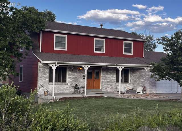 Property at 1004 Ridgeview Pl, Canon City, CO 81212, 6 beds, 2.5 baths