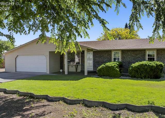 Property at 312 Greydene Ave, Canon City, CO 81212, 3 beds, 2 baths