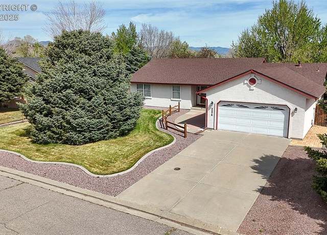 Property at 3275 Chaparral Rd, Canon City, CO 81212, 3 beds, 2.5 baths