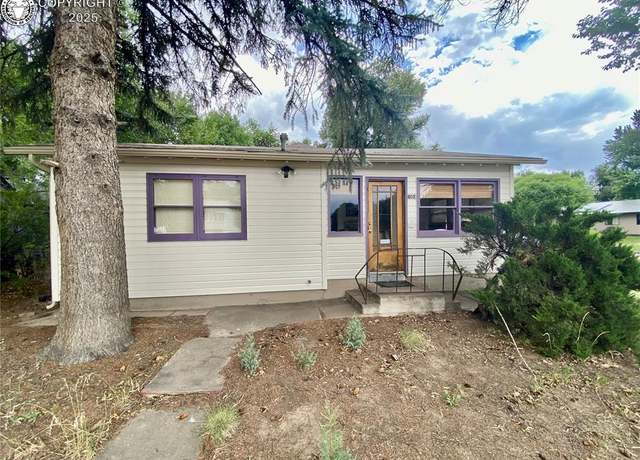 Property at 802 Ussie Ave, Canon City, CO 81212, 3 beds, 2 baths