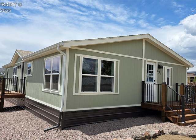 Property at 831 Robbie Ln, Canon City, CO 81212, 3 beds, 2 baths