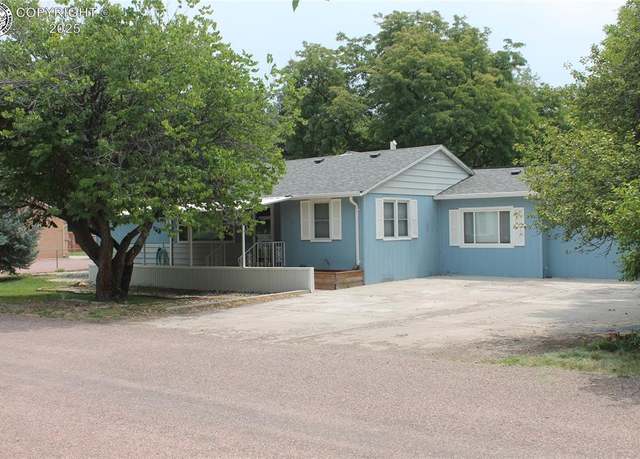 Property at 822 Capitol Hill St, Canon City, CO 81212, 3 beds, 2 baths