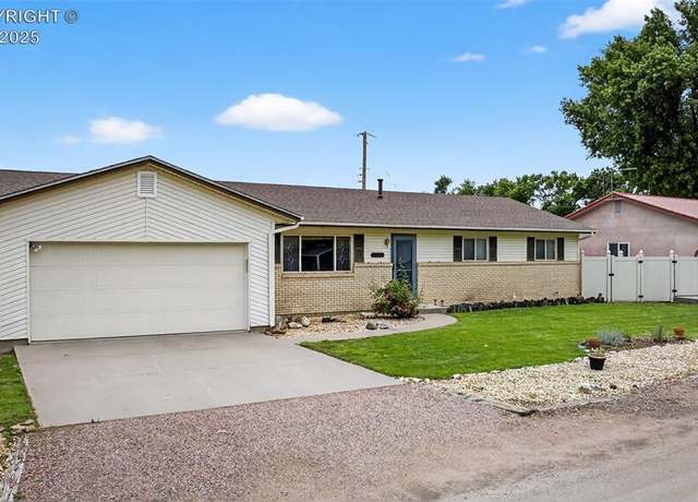 Property at 1220 Doris Dr, Canon City, CO 81212, 3 beds, 2 baths