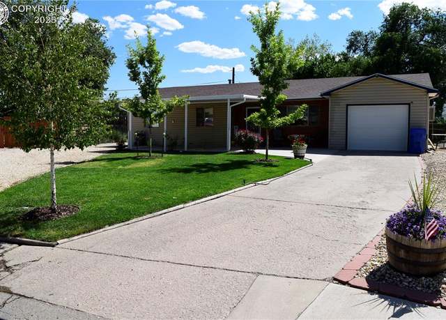 Property at 113 Rio Grande Dr, Canon City, CO 81212, 3 beds, 1.5 baths