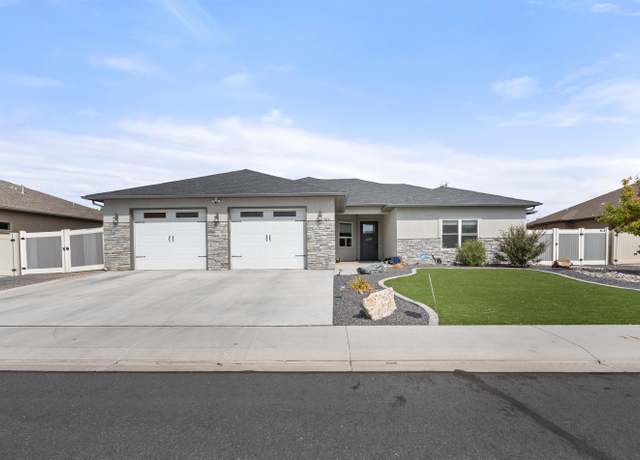 Property at 264 Mount Quandry St, Grand Junction, CO 81503, 3 beds, 3 baths