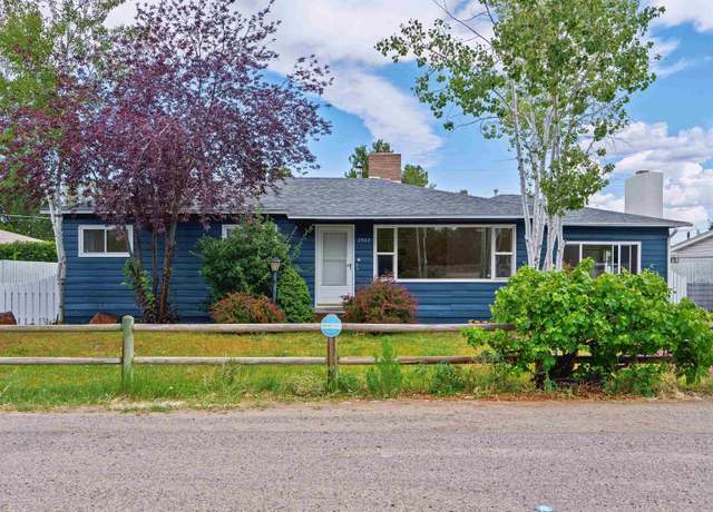 Property at 2902 Victoria Dr, Grand Junction, CO 81503, 3 beds, 2 baths