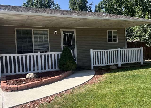 Property at 2945 Sandra Ave Unit B, Grand Junction, CO 81504, 3 beds, 2 baths
