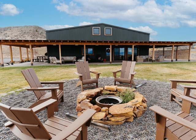 Property at 65849 Solar Rd, Montrose, CO 81403, 2 beds, 2 baths
