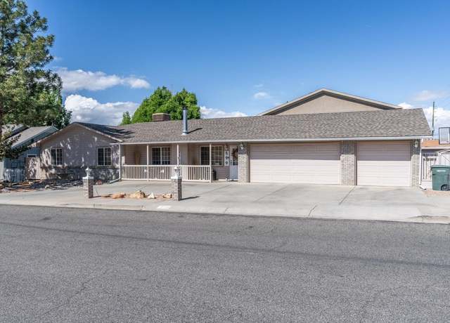 Property at 599 Darby Dr, Grand Junction, CO 81504, 4 beds, 2 baths