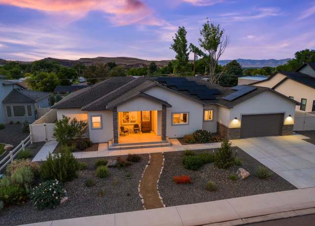 Property at 2190 Granite Falls Ave, Grand Junction, CO 81507, 4 beds, 3 baths
