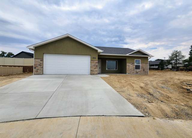 Property at 2935 Dayapple Ct, Grand Junction, CO 81503, 3 beds, 2 baths