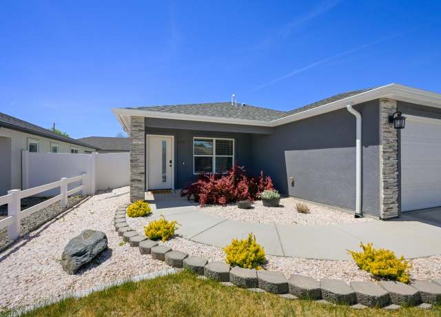 Property at 571 Hennessy Way, Grand Junction, CO 81504, 3 beds, 2 baths