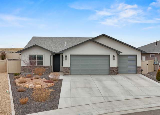 Property at 679 Anela Ln Unit B, Grand Junction, CO 81504, 3 beds, 2 baths
