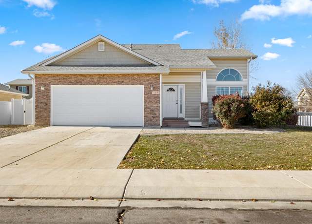 Property at 175 Wimberly Dr, Fruita, CO 81521, 4 beds, 3 baths