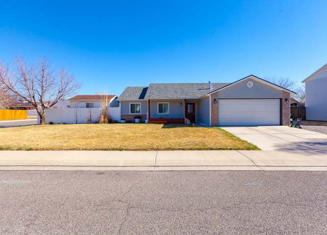Property at 2982 1/2 Summerbrook Dr, Grand Junction, CO 81504, 3 beds, 2 baths