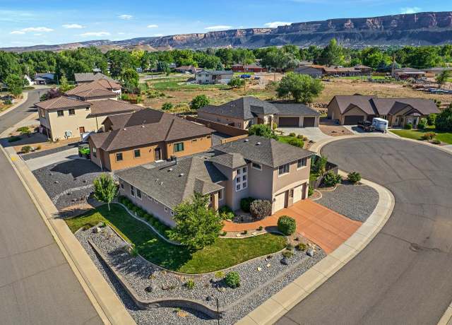 Property at 2121 Canyon Wren Ct, Grand Junction, CO 81507, 4 beds, 3 baths