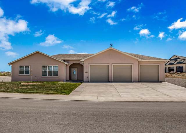 Property at 886 Quail Meadows Ct, Grand Junction, CO 81505, 3 beds, 3 baths