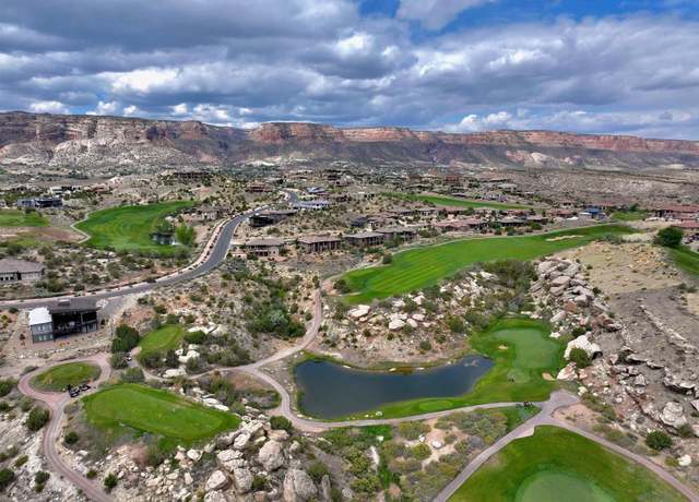Property at 341 Iron Horse Ct, Grand Junction, CO 81507, 2 beds, 3 baths