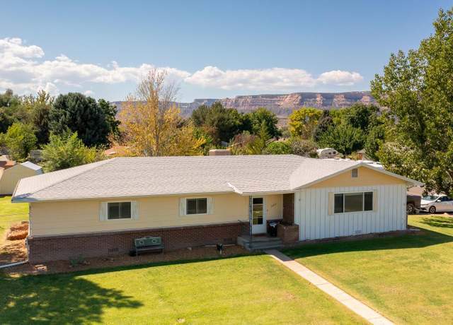 Property at 2217 Saddlehorn Rd, Grand Junction, CO 81507, 5 beds, 3 baths