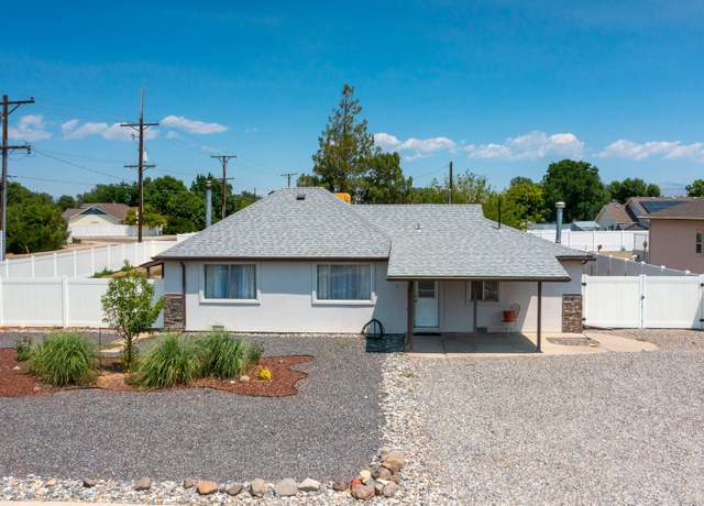 Property at 509 Beech Ave, Fruita, CO 81521, 3 beds, 2 baths