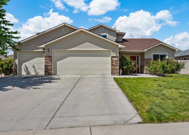 Property at 1397 Windsor Park Dr, Fruita, CO 81521, 4 beds, 3 baths