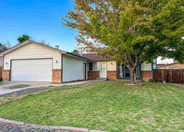 Property at 616 N Sunset Ct, Grand Junction, CO 81504, 3 beds, 2 baths