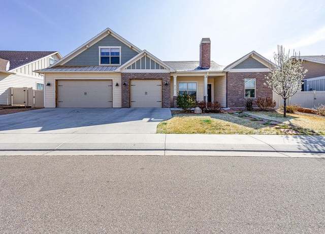 Property at 812 Apple Glen Dr, Grand Junction, CO 81505, 5 beds, 3 baths