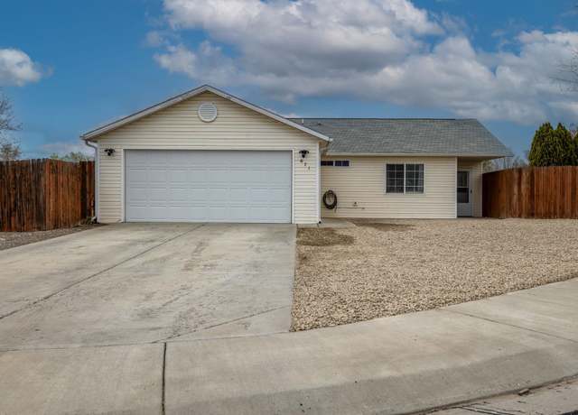 Property at 671 Polaris Ct, Fruita, CO 81521, 3 beds, 2 baths