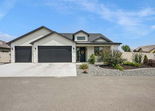 Property at 511 Hobbs Ct, Fruita, CO 81521, 3 beds, 2 baths
