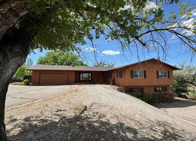 Property at 629 Sage Ct, Grand Junction, CO 81506, 5 beds, 3 baths