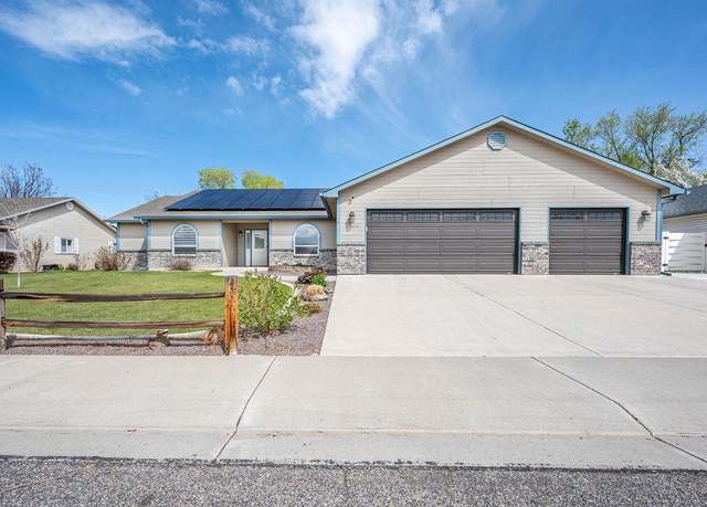 Property at 2468 Roaring Fork Dr, Grand Junction, CO 81505, 3 beds, 2 baths