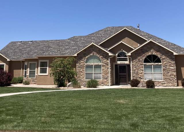 Property at 2526 Greystone Dr, Grand Junction, CO 81505, 5 beds, 4 baths