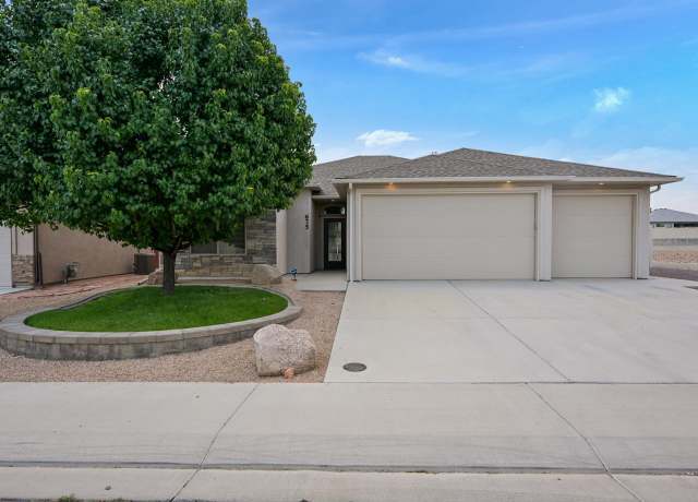 Property at 675 Medhurst Ln, Grand Junction, CO 81504, 3 beds, 2 baths