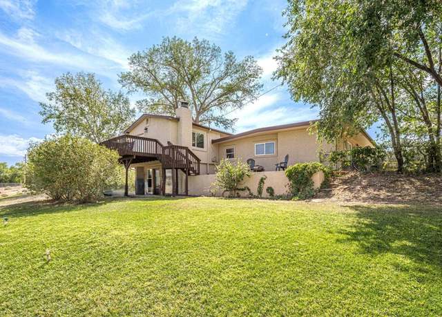 Property at 302 Country Club Park Rd, Grand Junction, CO 81507, 4 beds, 2 baths