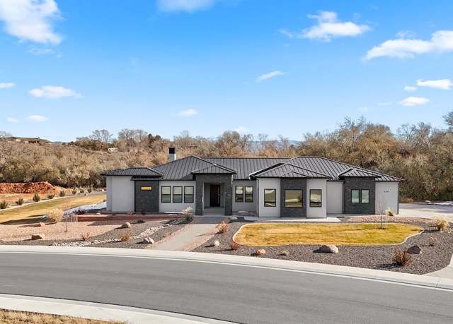 Property at 664 Ellen Dr, Grand Junction, CO 81507, 3 beds, 3 baths