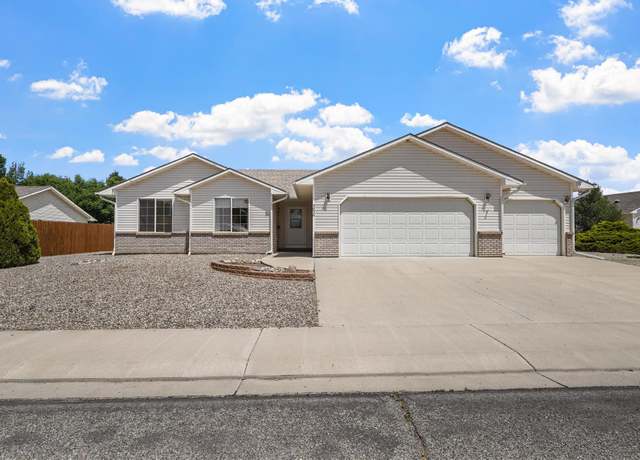 Property at 3036 Milburn Ct, Grand Junction, CO 81504, 3 beds, 2 baths