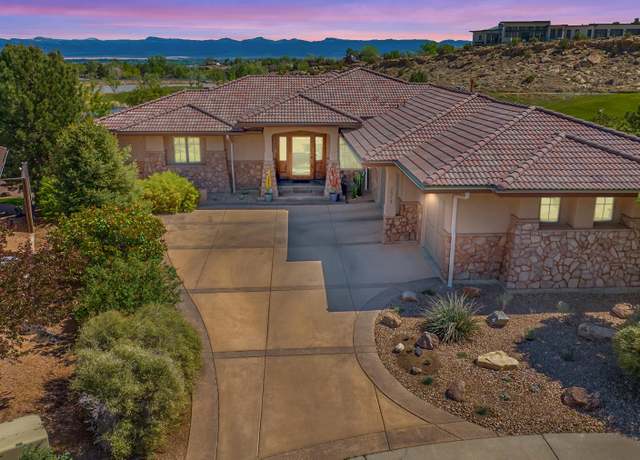 Property at 2374 Claystone Ct, Grand Junction, CO 81507, 5 beds, 4 baths