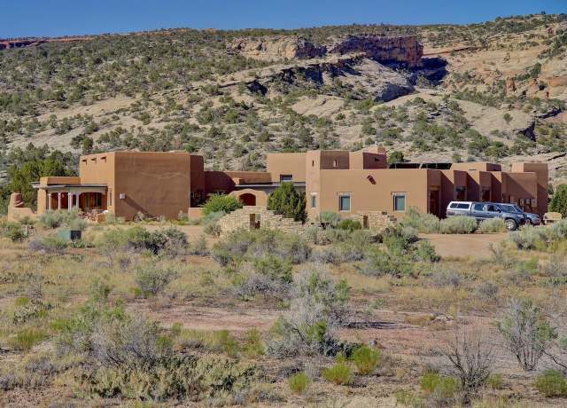 Property at 170 Red Sand Rd, Grand Junction, CO 81507, 3 beds, 3 baths