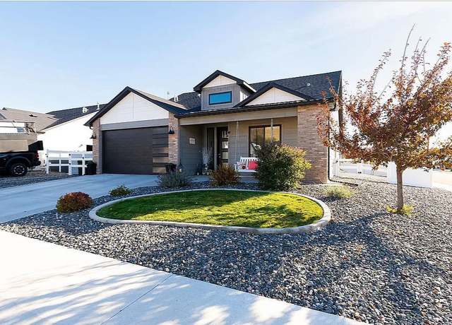 Property at 743 Nectarine St, Palisade, CO 81526, 3 beds, 2 baths