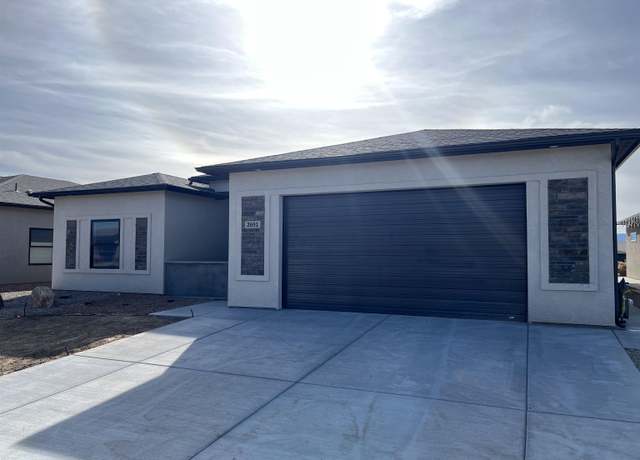 Property at 2691 Meadowcrest Ct, Grand Junction, CO 81506, 3 beds, 2 baths