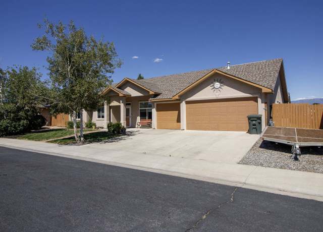 Property at 386 Rosemary Way, Grand Junction, CO 81501, 4 beds, 2 baths