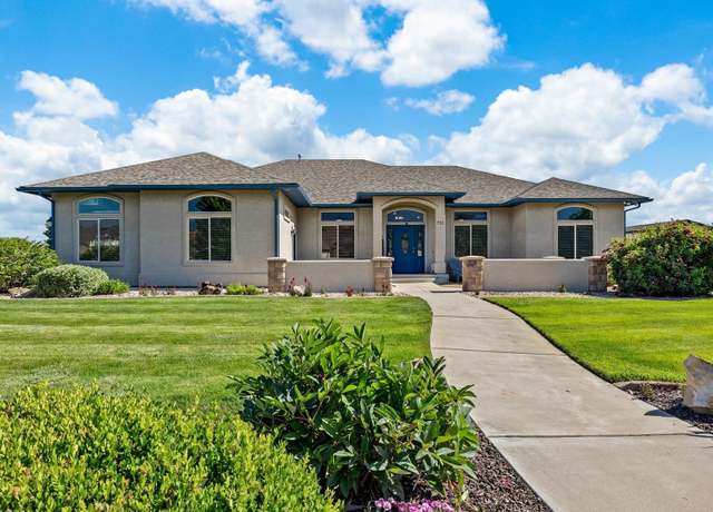 Property at 933 Mancos Way, Fruita, CO 81521, 4 beds, 3 baths
