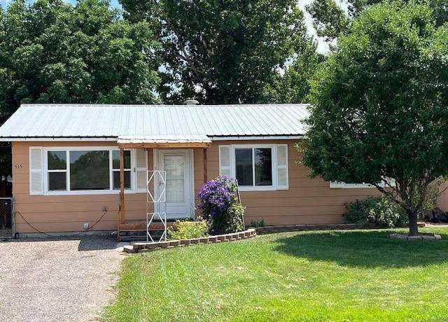 Property at 515 E Rangely Ave, Rangely, CO 81648, 3 beds, 1 bath