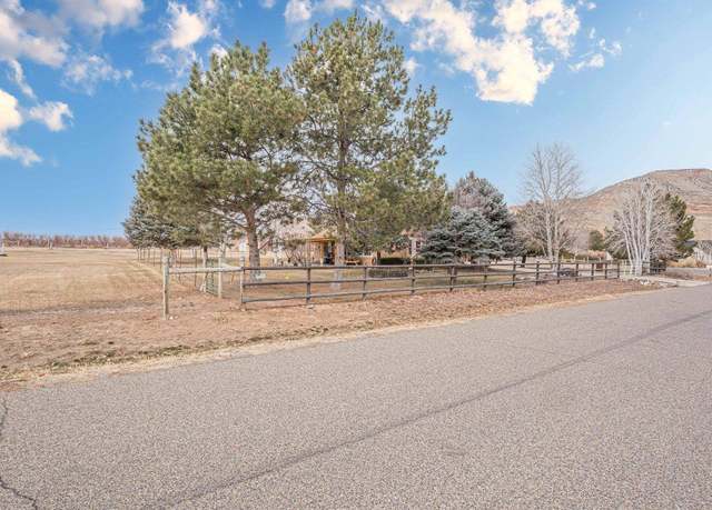 Property at 655 Aldrea Vista Ct, Palisade, CO 81526, 3 beds, 2 baths