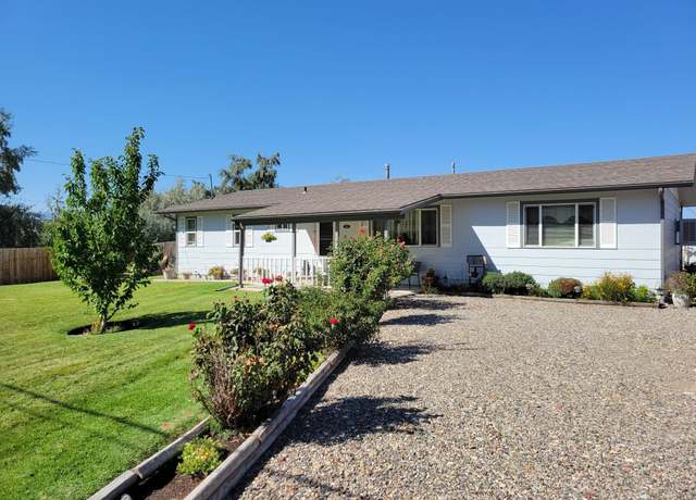 Property at 609 29 1/2 Rd, Grand Junction, CO 81504, 4 beds, 2 baths