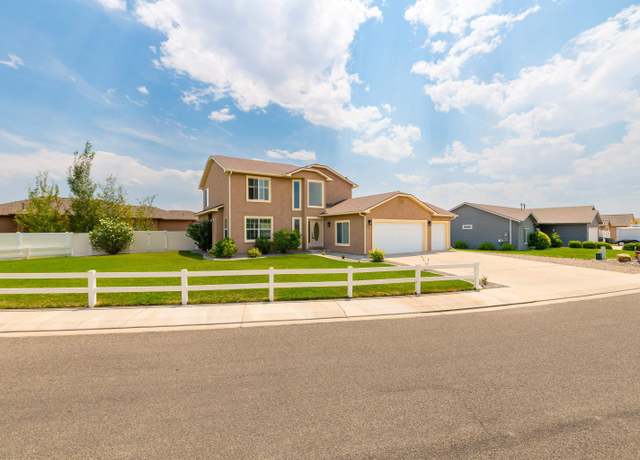 Property at 410 Marianne Dr, Grand Junction, CO 81504, 3 beds, 3 baths